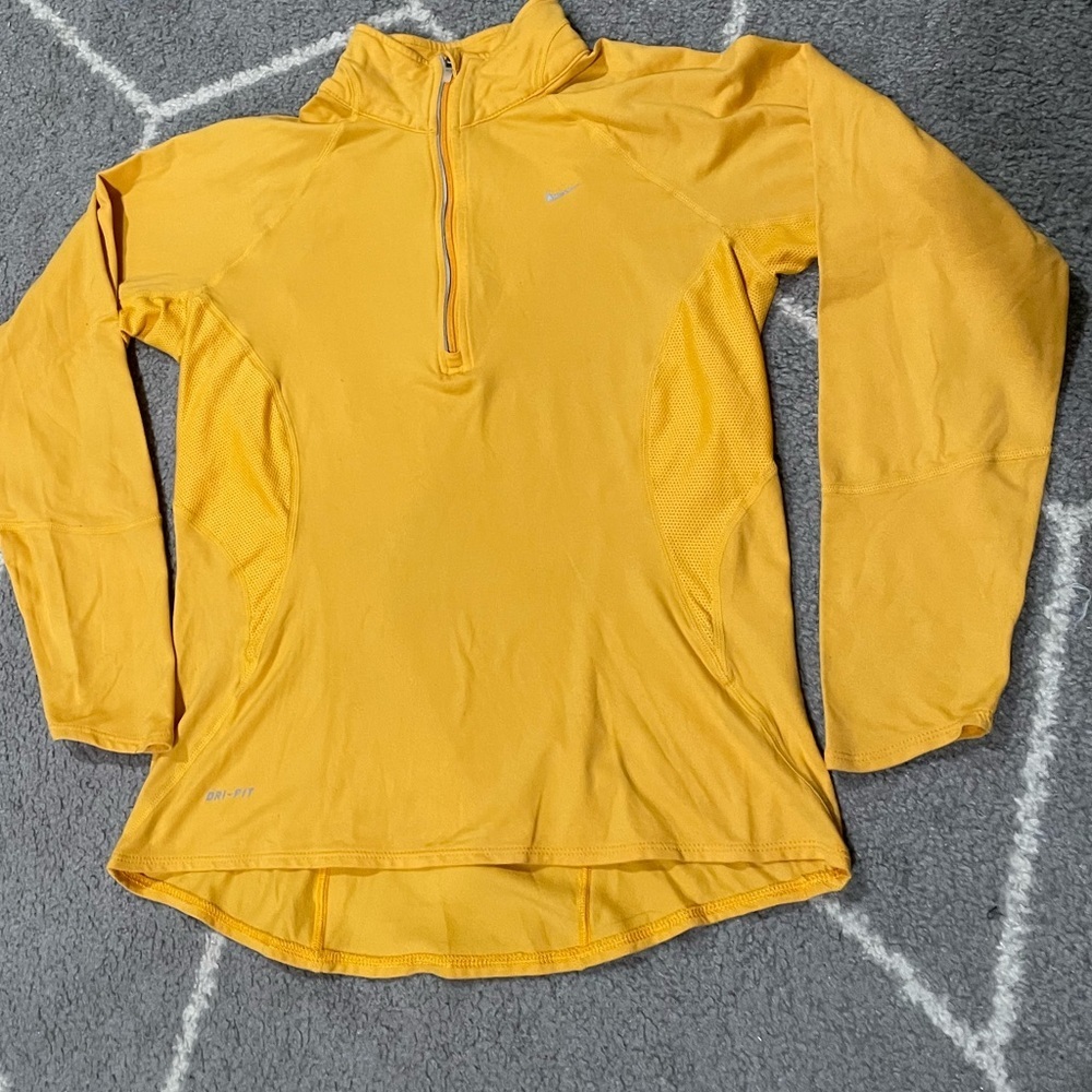 Nike dri fit quarter zip mustard yellow long sleeve workout top size small